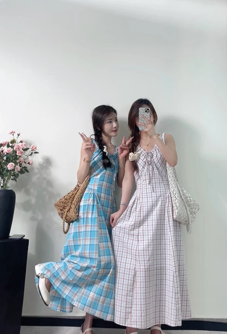 【格林双子星】夏季小清新撞色格子吊带裙无袖背心裙休闲百搭显瘦
