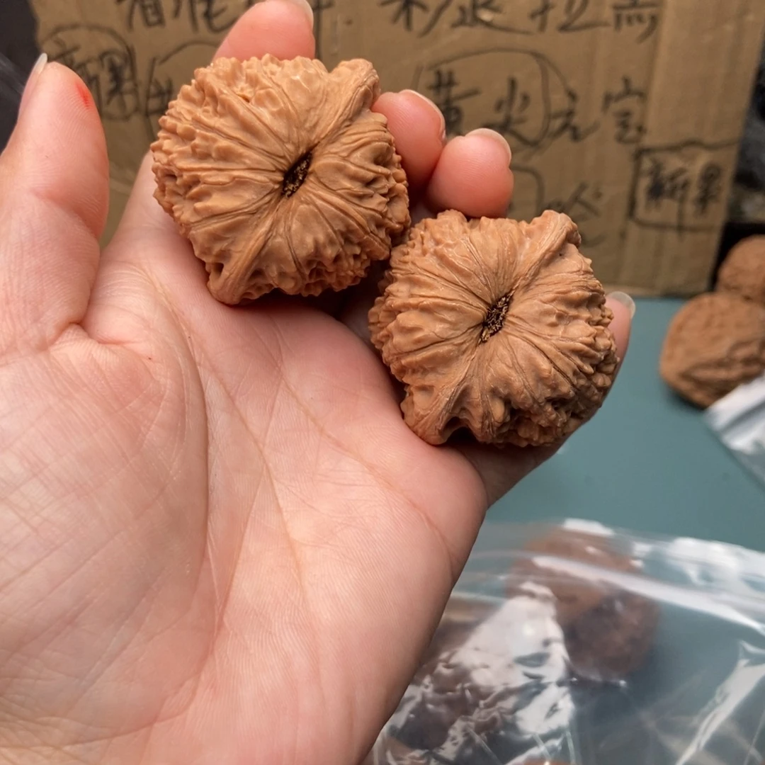 飞***哥文玩核桃吊坠泥鳅38