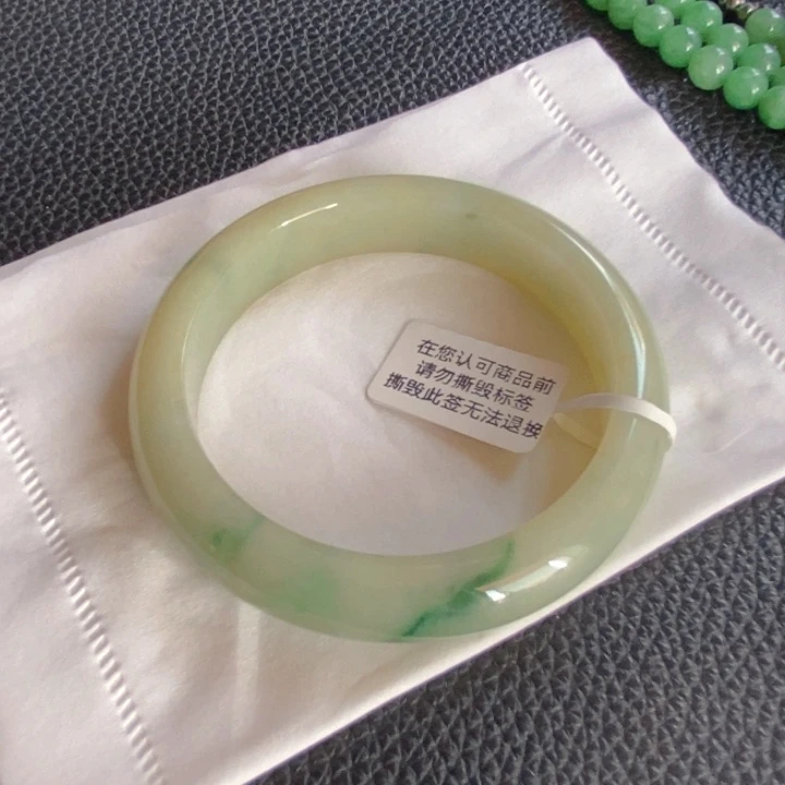 翡翠未镶嵌手镯25