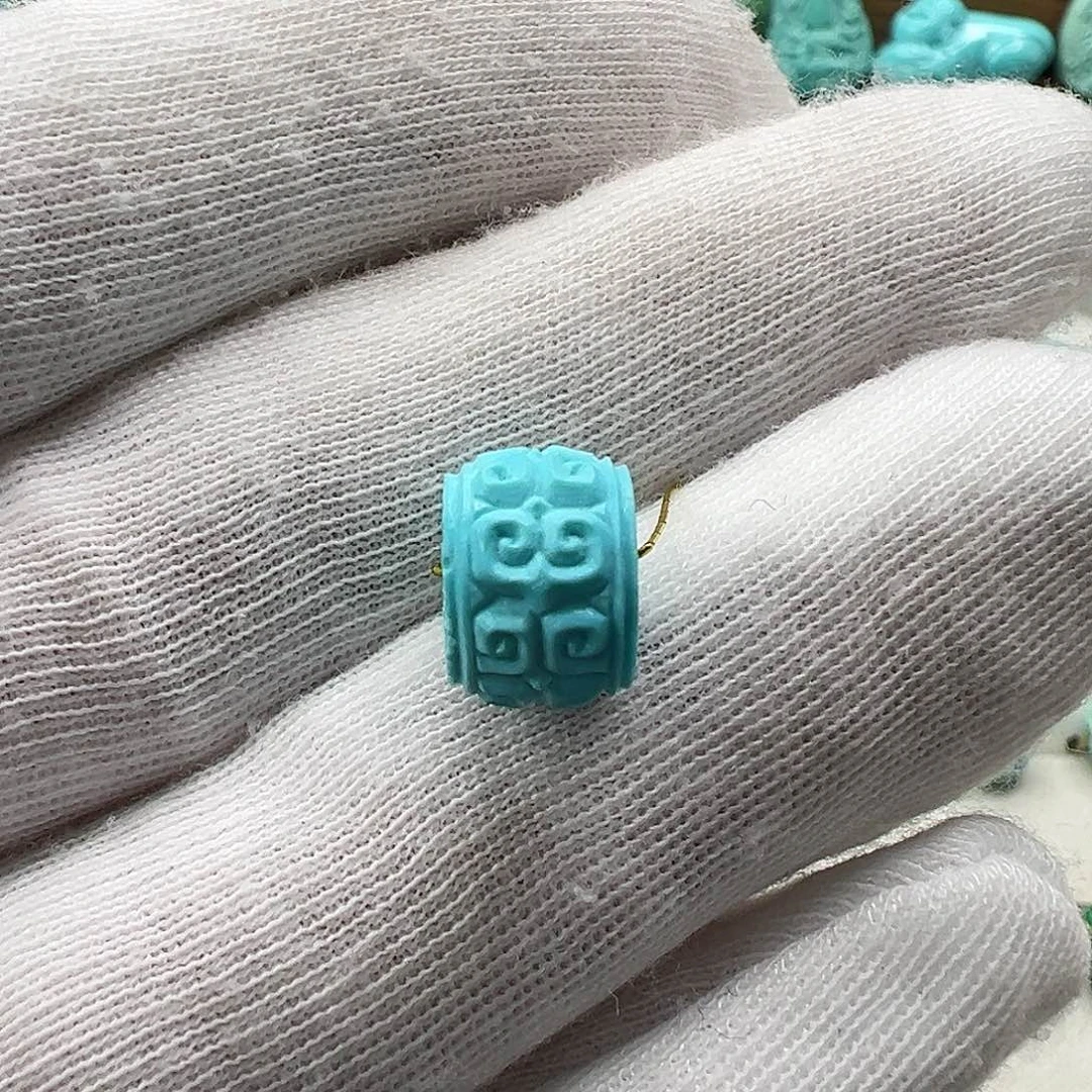 绿松石配饰未镶嵌