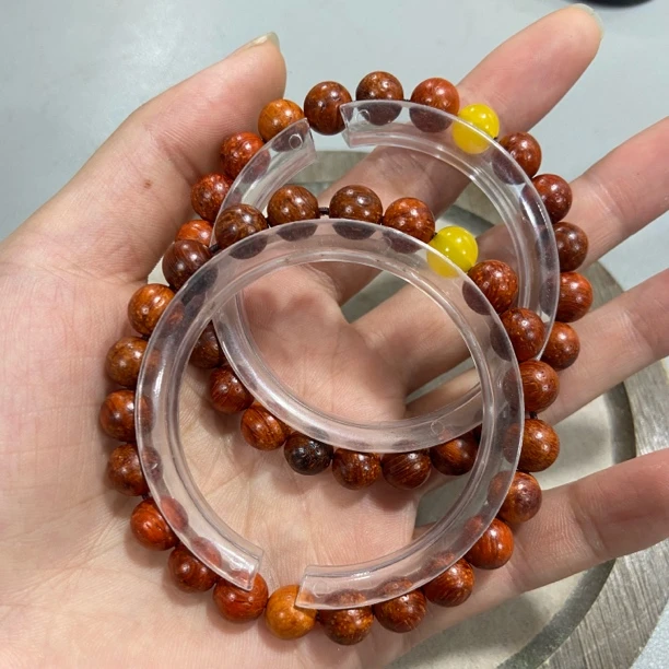 A245血檀圆珠卡0.8单圈手串