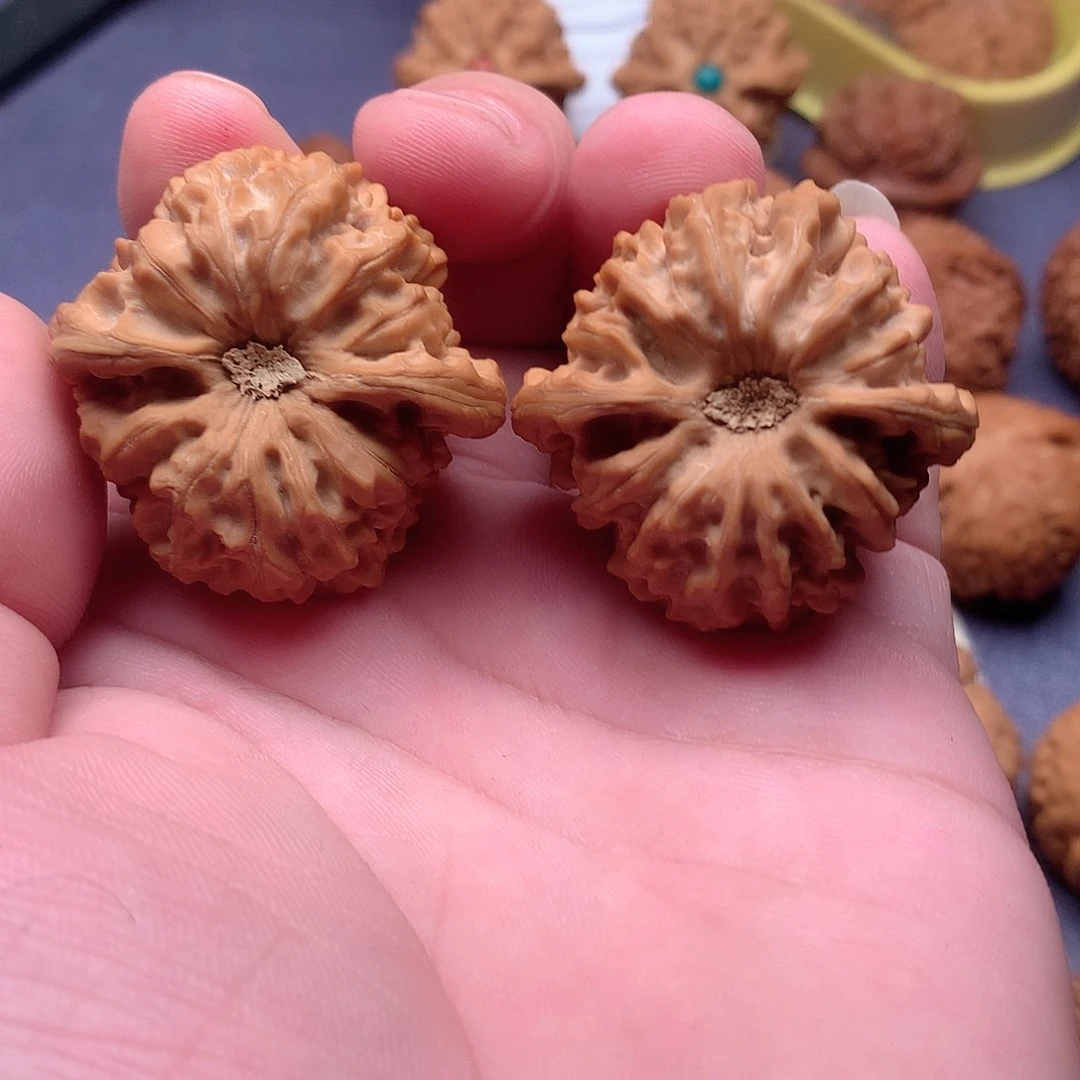 小***哥文玩核桃把件核桃龙门