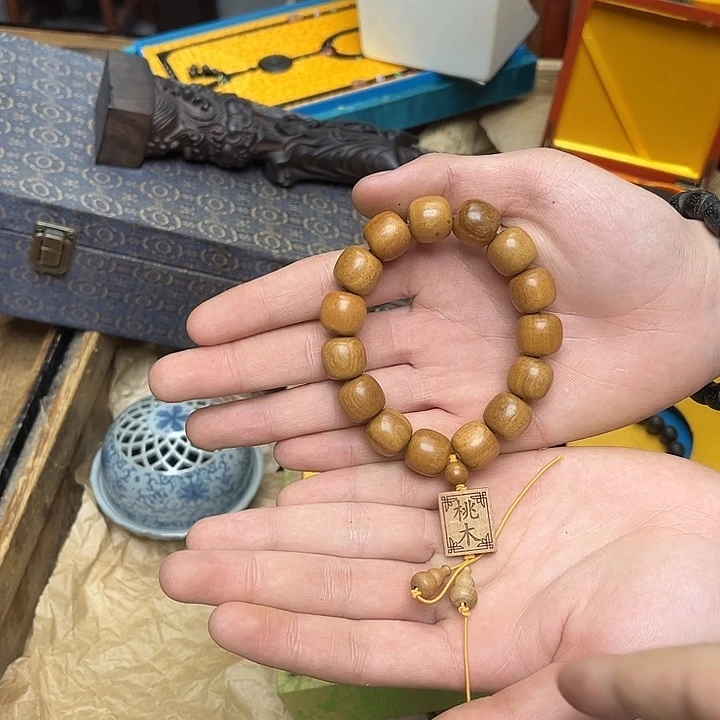 大叶紫檀（黑酸枝木类）