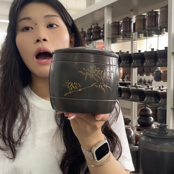 钦州坭兴陶茶叶罐半斤装