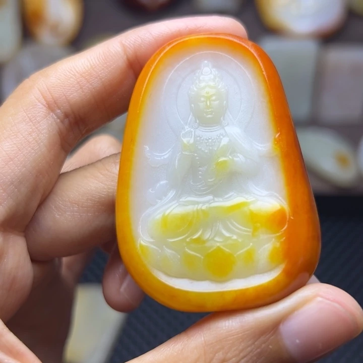 颈饰未镶嵌和田玉