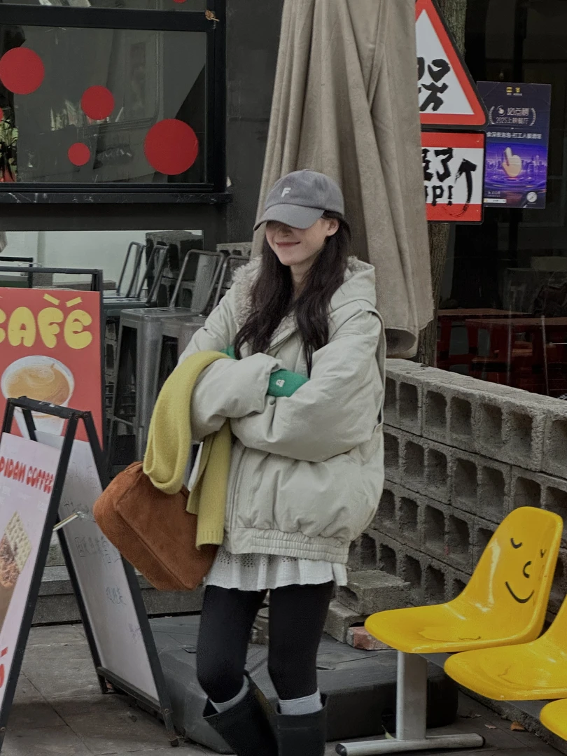 韩货-【绒绒暖意】初冬‘美式街头设计感工装拼毛保暖羽绒服/8328
