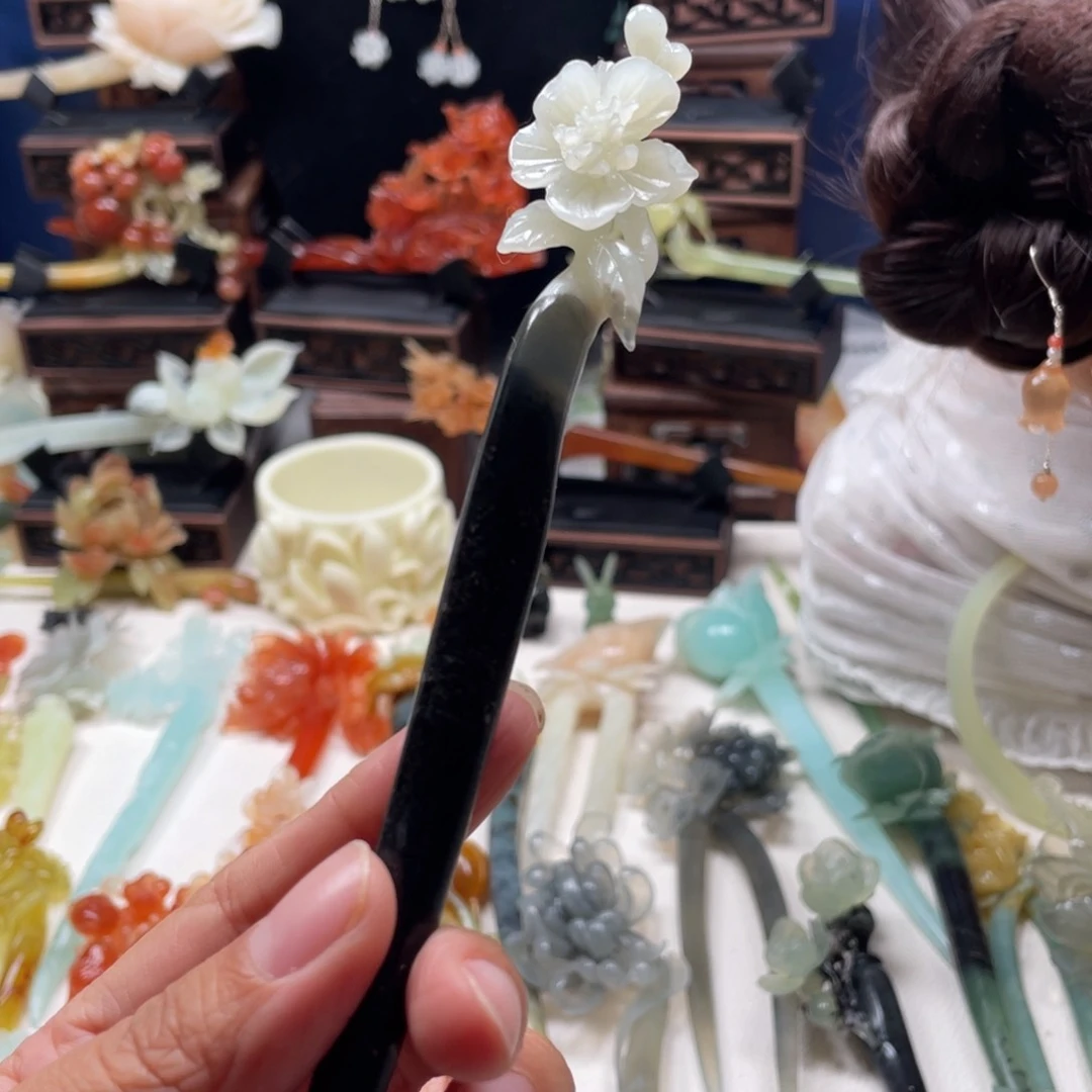 【闪购商品】蛇纹石玉未镶嵌发饰隔****娘