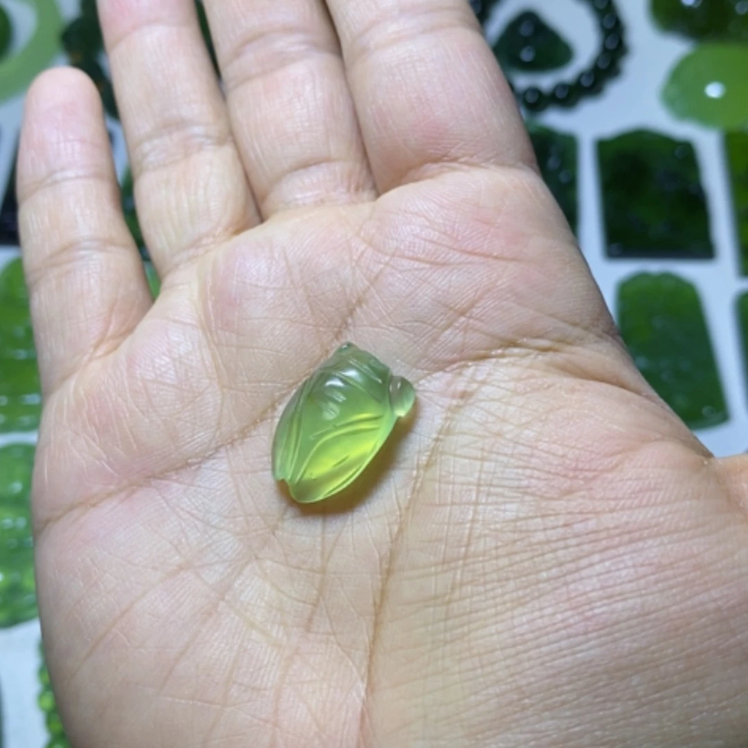 【闪购商品】未镶嵌蛇纹石玉颈饰