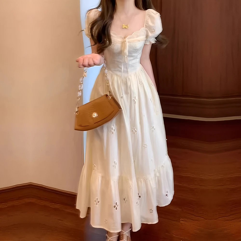 大码胖MM茶歇法式镂空白色连衣裙子女夏2025年新款a字气质连衣裙