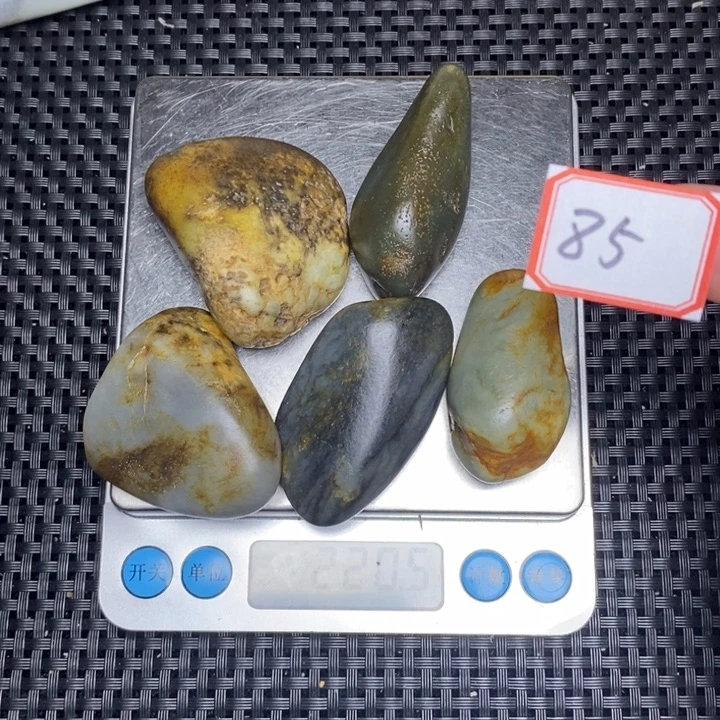 未镶嵌和田玉把件85