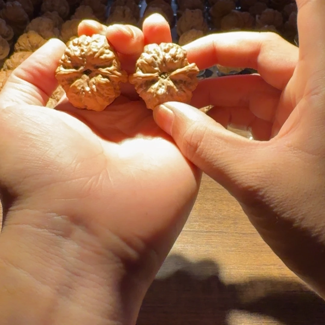 丶****手串/手链核桃蛤蟆的眼睛是真的好看啊