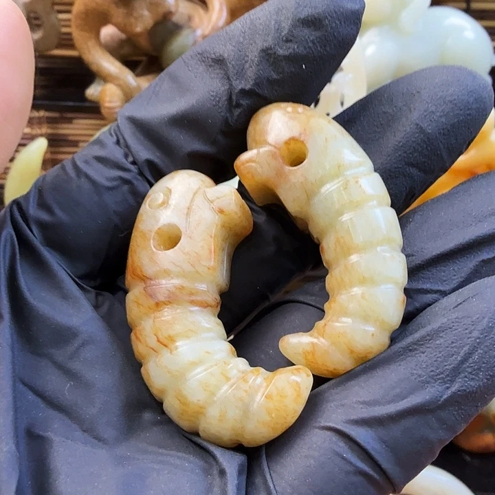 和田玉未镶嵌颈饰老*
