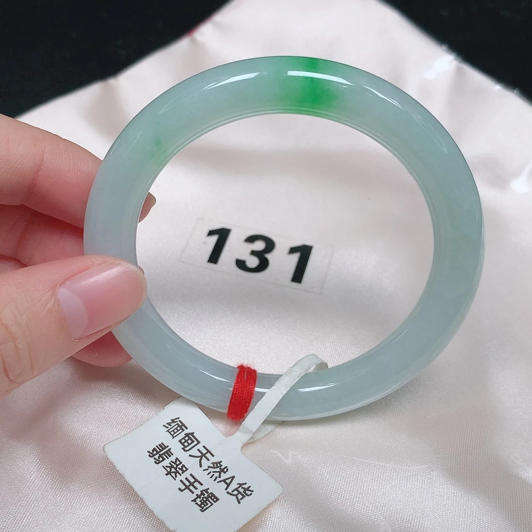 翡翠未镶嵌手镯（圆镯）