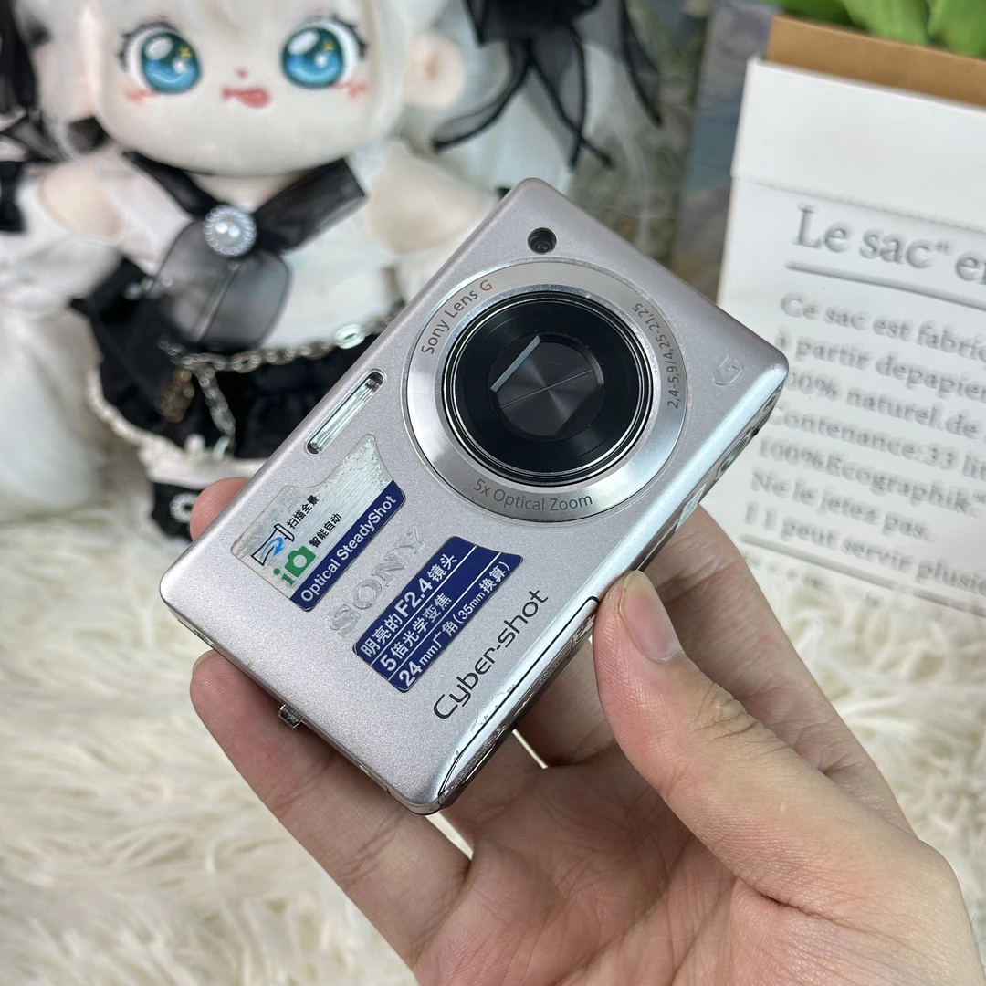 9新 Sony/索尼 索尼w390色彩感1400万像素带配件色彩感好