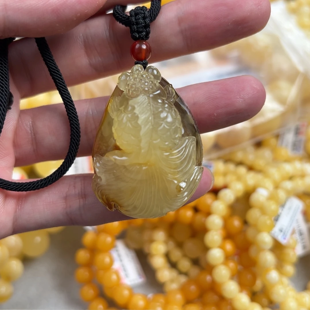琥珀未镶嵌珠宝奇石
