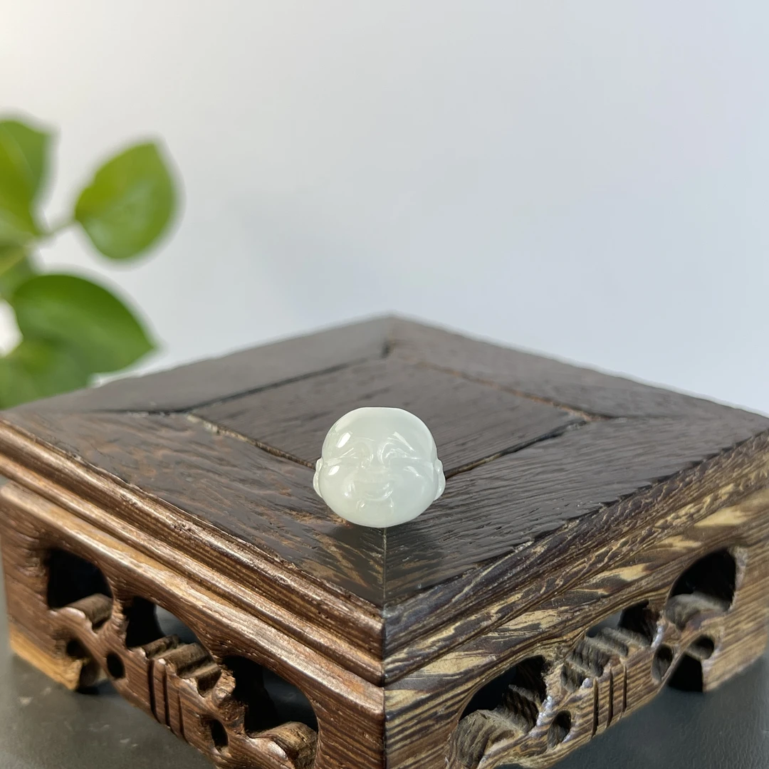 JXA04-21 天然缅甸A货翡翠 佛首