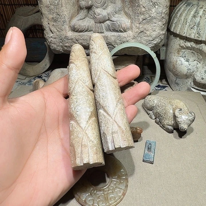 大***唐和田玉未镶嵌车挂