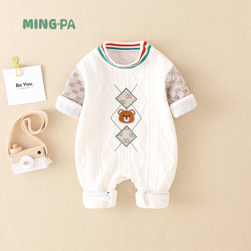 A062婴儿连体衣宝宝春外出服爬服