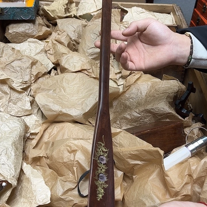 大叶紫檀（黑酸枝木类）