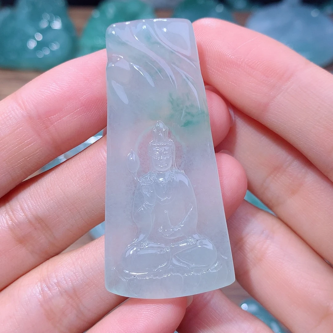 颈饰未镶嵌翡翠娜*