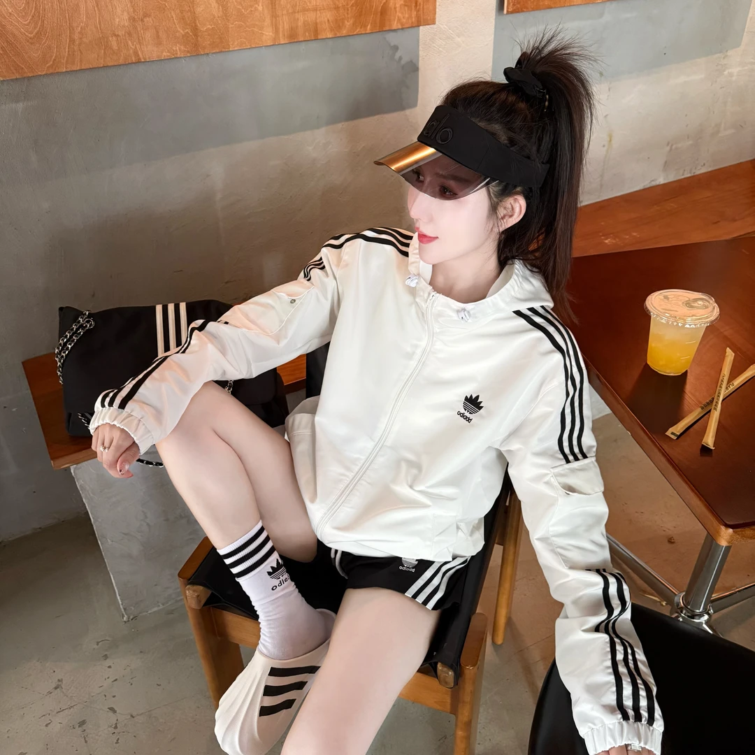【户外日常】网红时尚潮牌运动洋气宽松条纹长袖冲锋衣外套10-coco