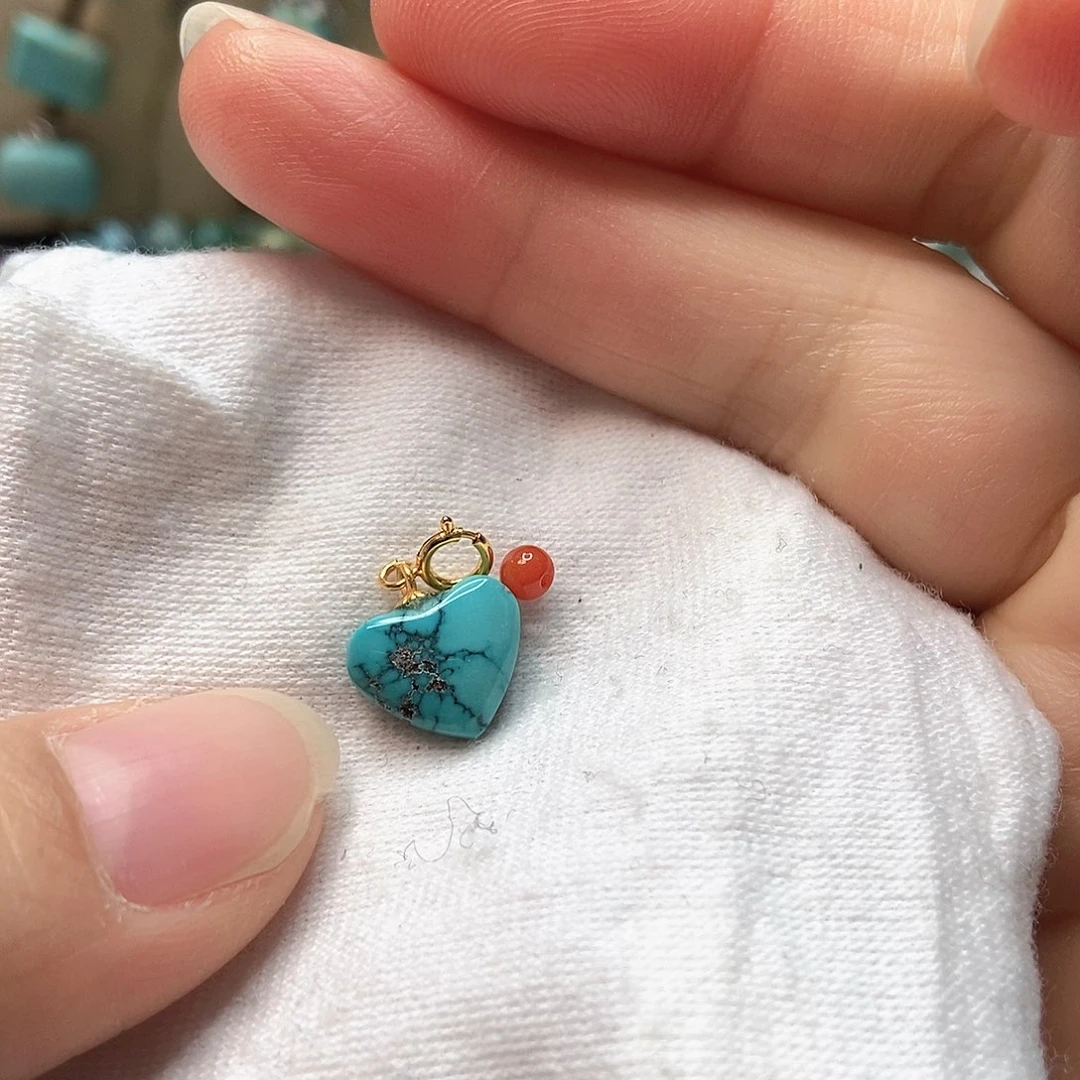 南红玛瑙未镶嵌珠宝奇石