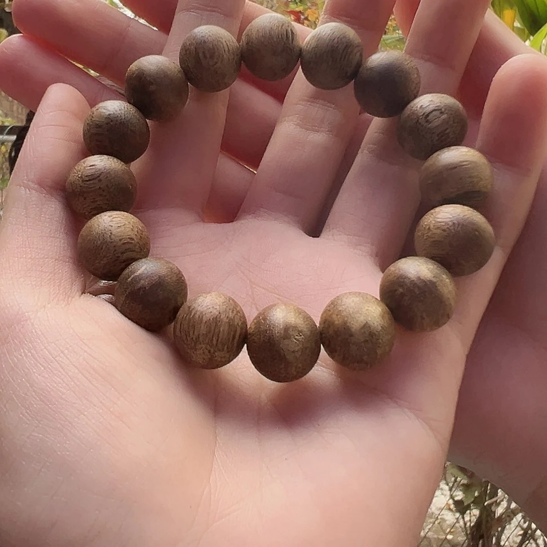 沉香手串海南老乌身多样性发货一条9克➕卡1.3