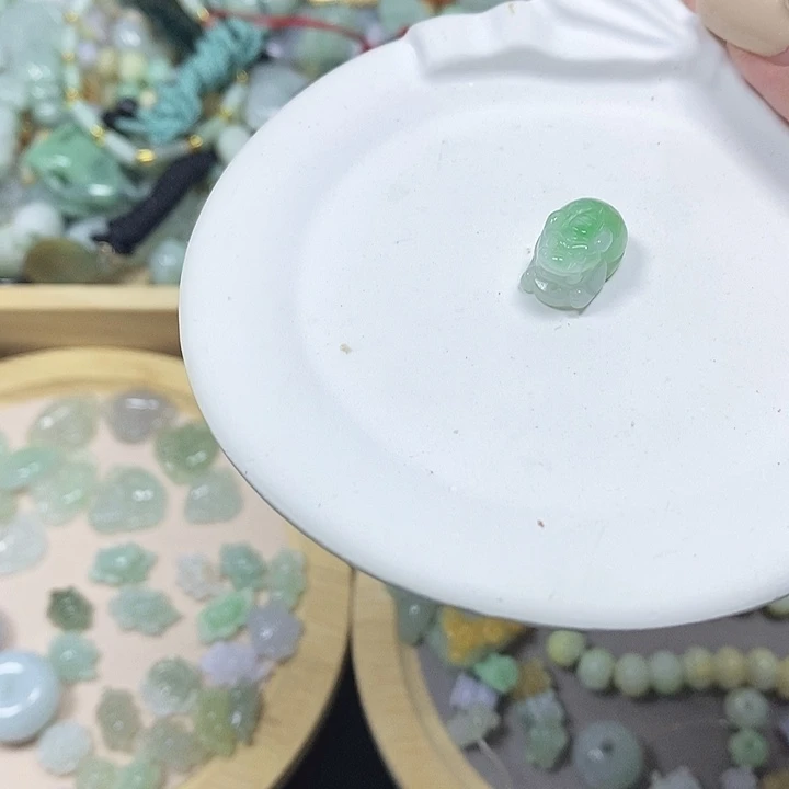 翡翠散珠天然缅甸翡翠