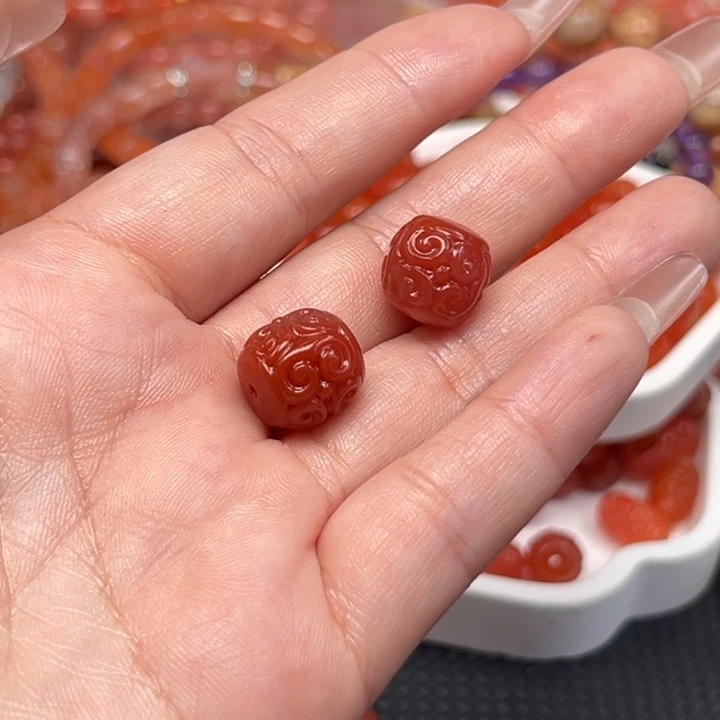 颈饰未镶嵌南红玛瑙