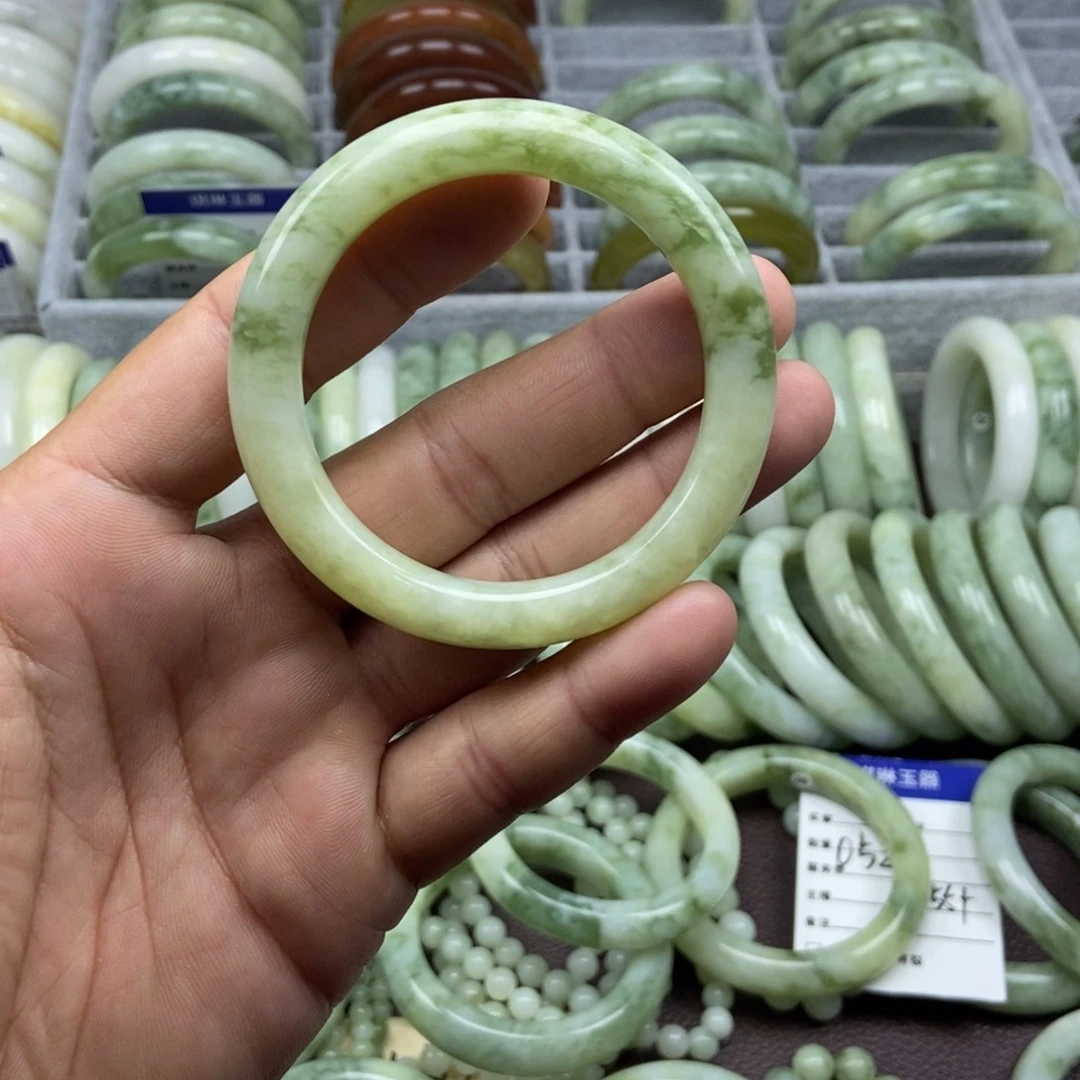 蛇纹石玉未镶嵌手镯深***亮