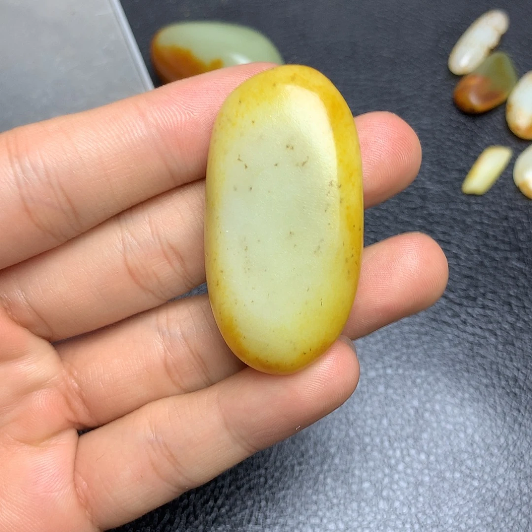 和田玉未镶嵌摆件