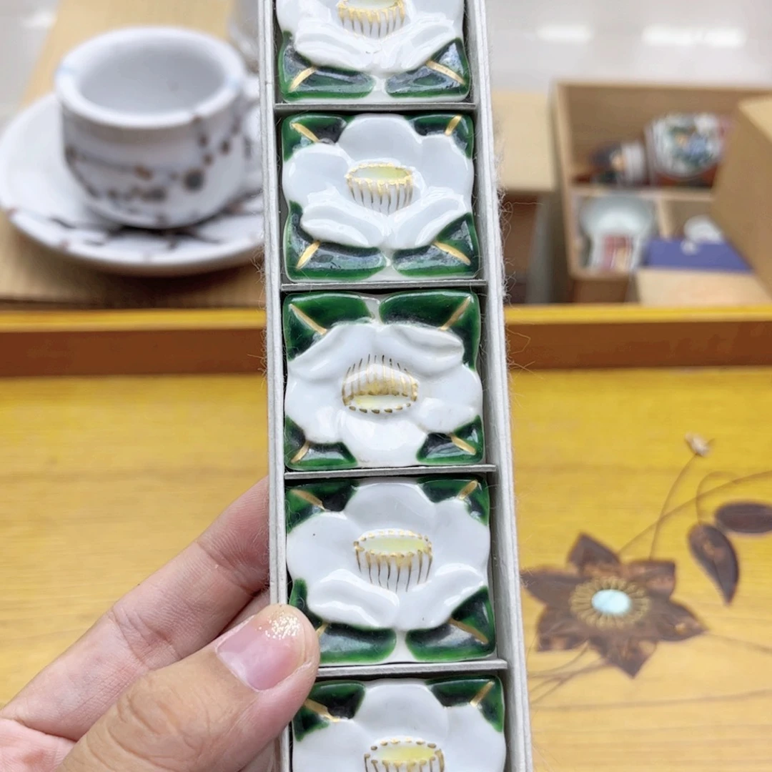 瓷片欢迎光临美桃儿