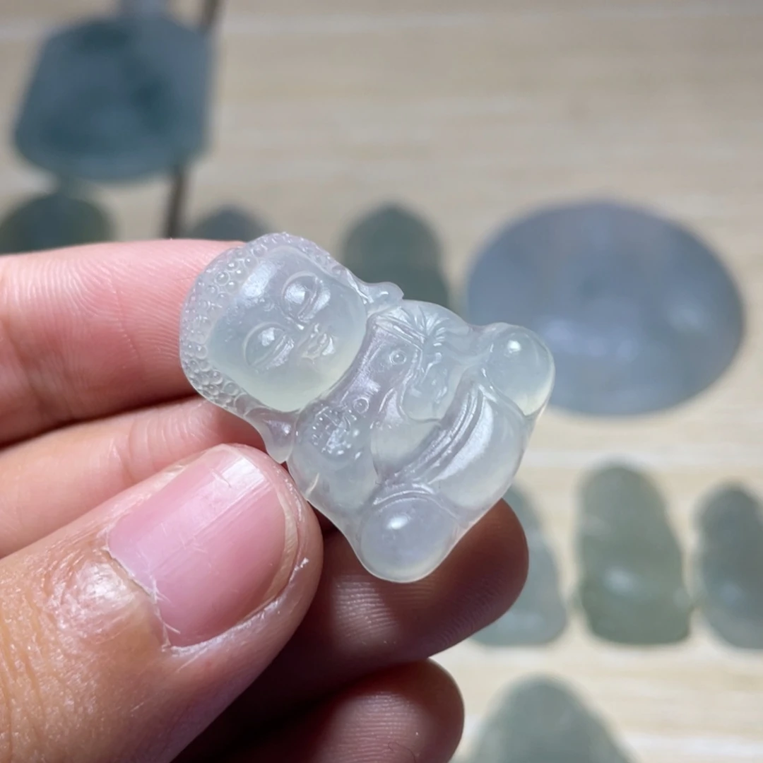 未镶嵌定制翡翠宝宝佛