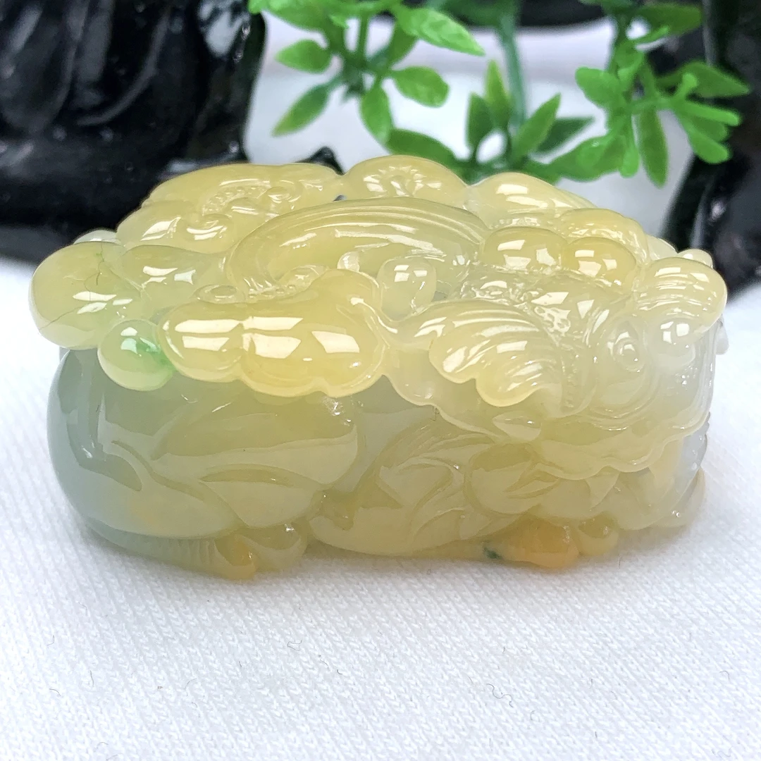 天然缅甸翡翠A货冰润黄翡飘花阴阳脚貔貅吊坠挂件45−27−19.6mm
