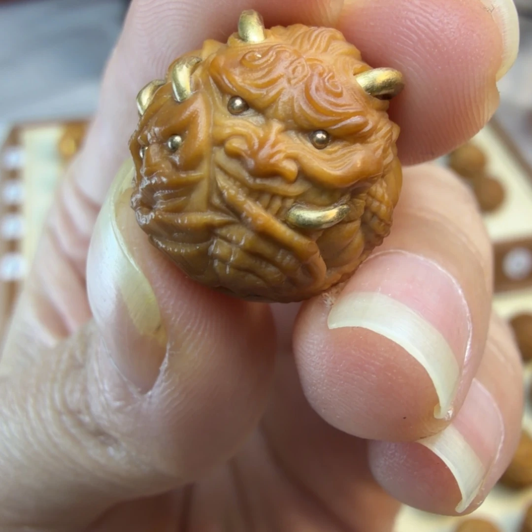 吊坠猴头核桃重工般诺