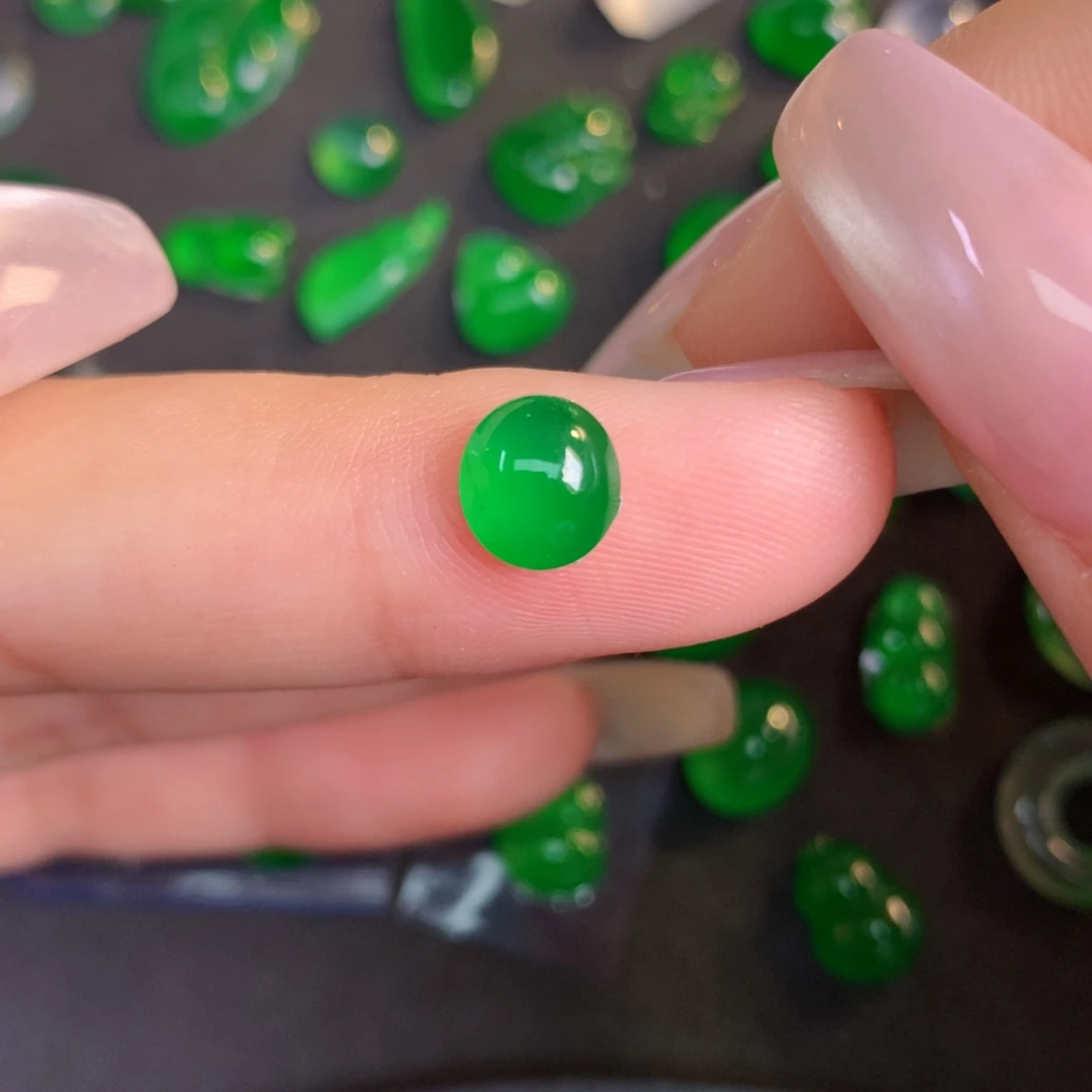 翡翠裸石翡翠翡翠7-6.4-2.4