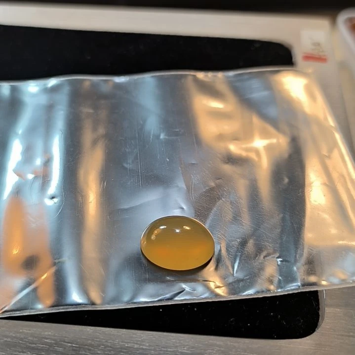 凡***物石英岩玉未镶嵌戒面