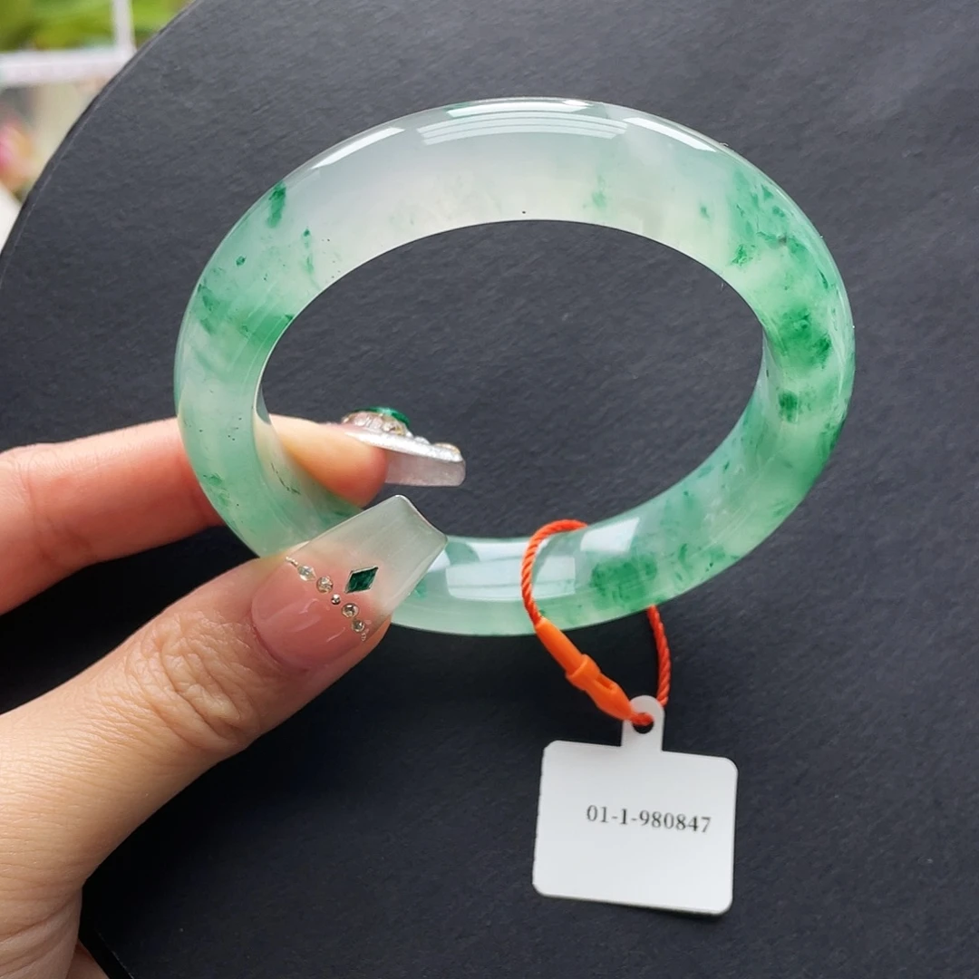 石英质玉（非洲翠）未镶嵌手镯58