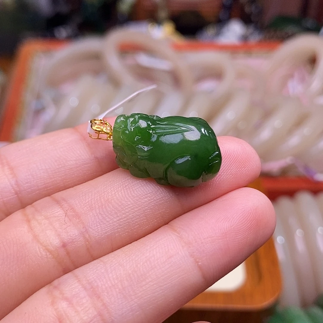 和田玉手镯未镶嵌老矿料碧玉阳绿貔貅