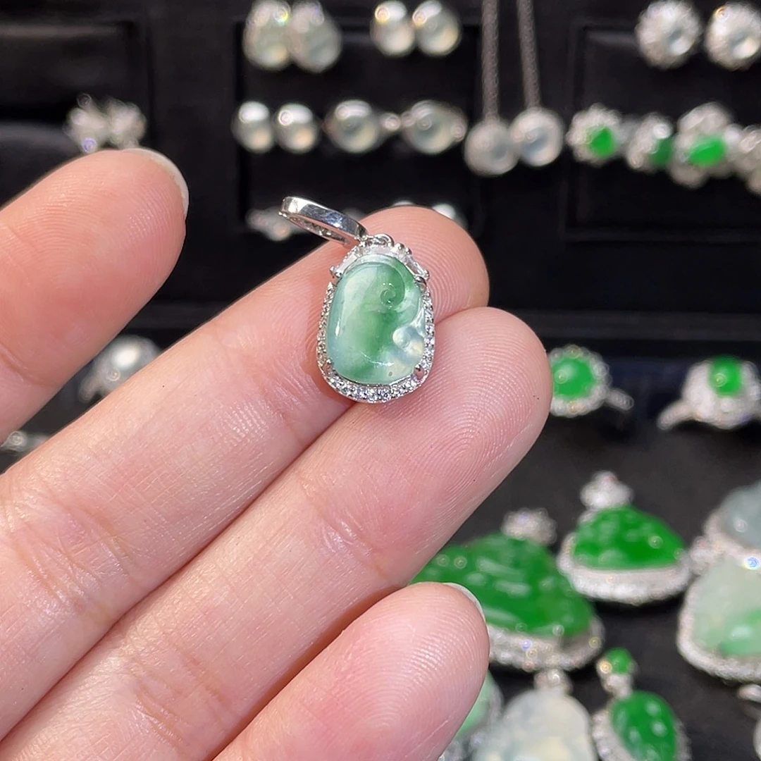 翡翠银S925镶嵌颈饰