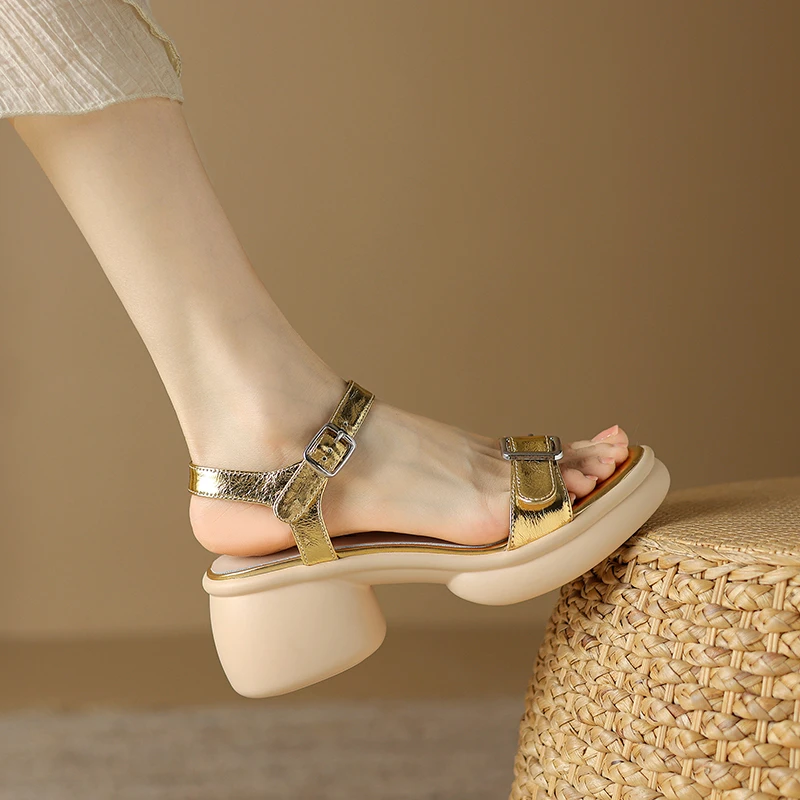 6579头层牛皮鞋面-猪皮内里-羊皮鞋垫-聚氨酯底-跟高6cm-防水台3