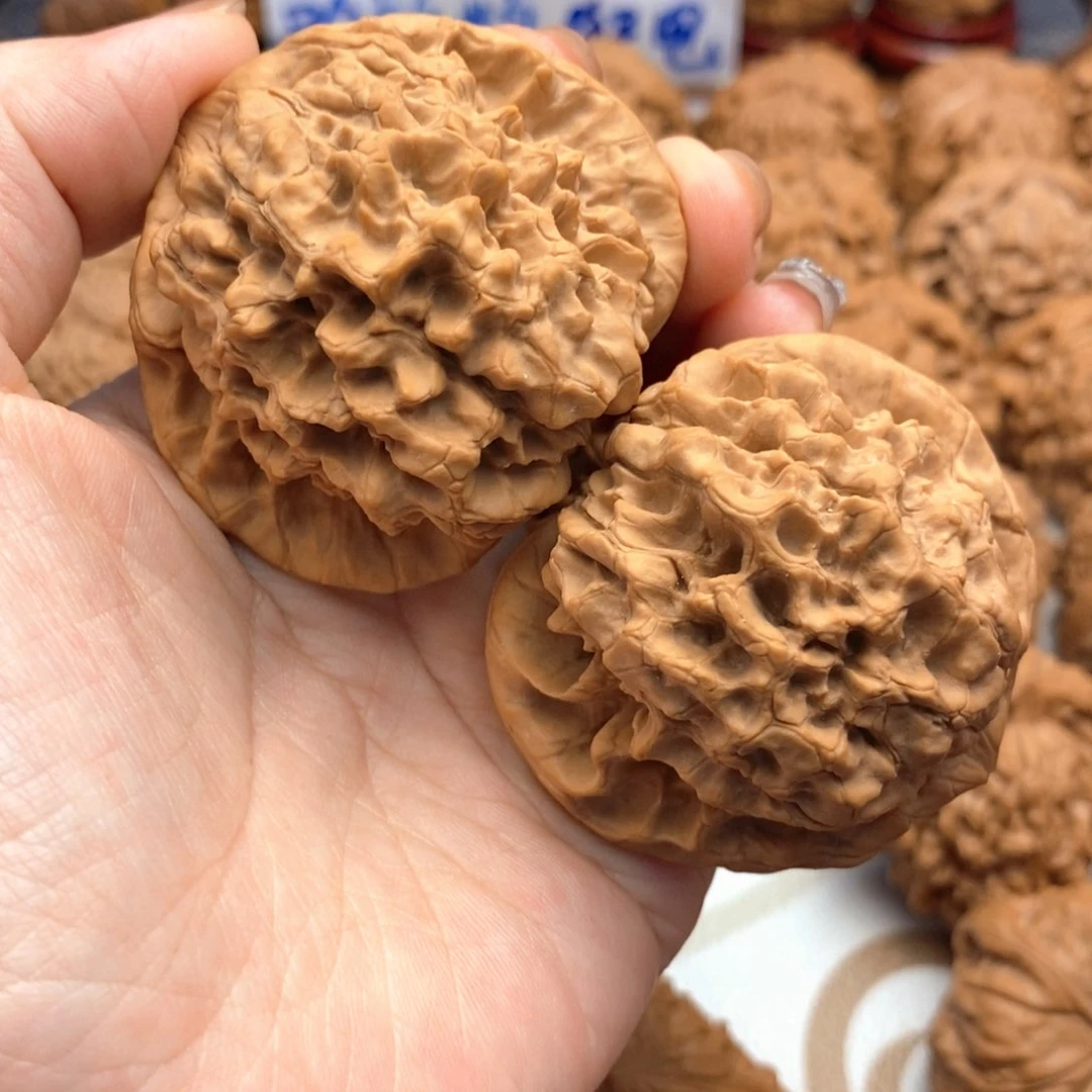 【闪购商品】文玩核桃把件文**年282号龙鼎