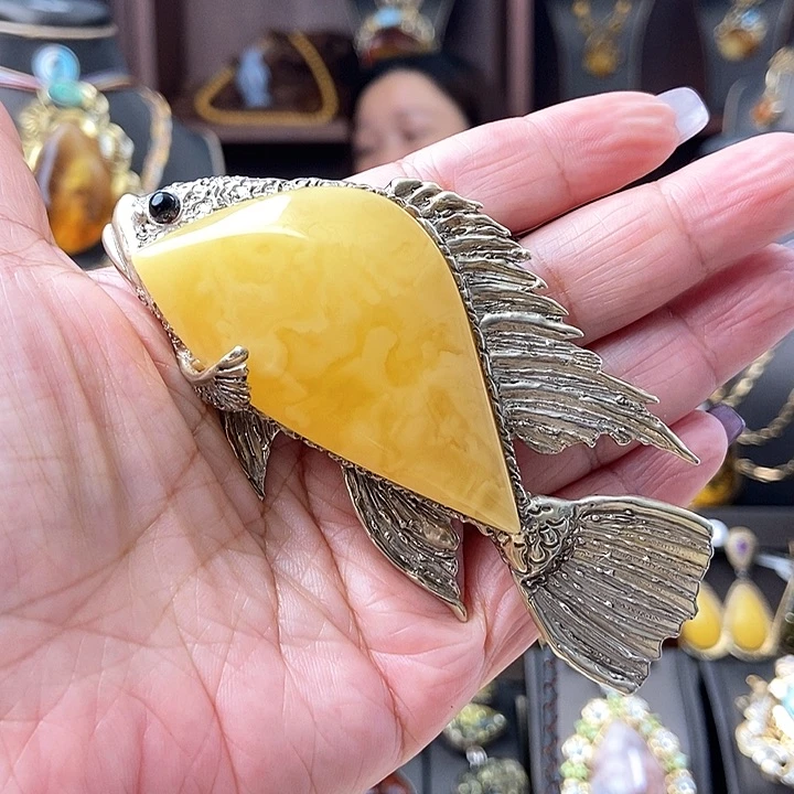 琥珀颈饰银S925镶嵌吊坠