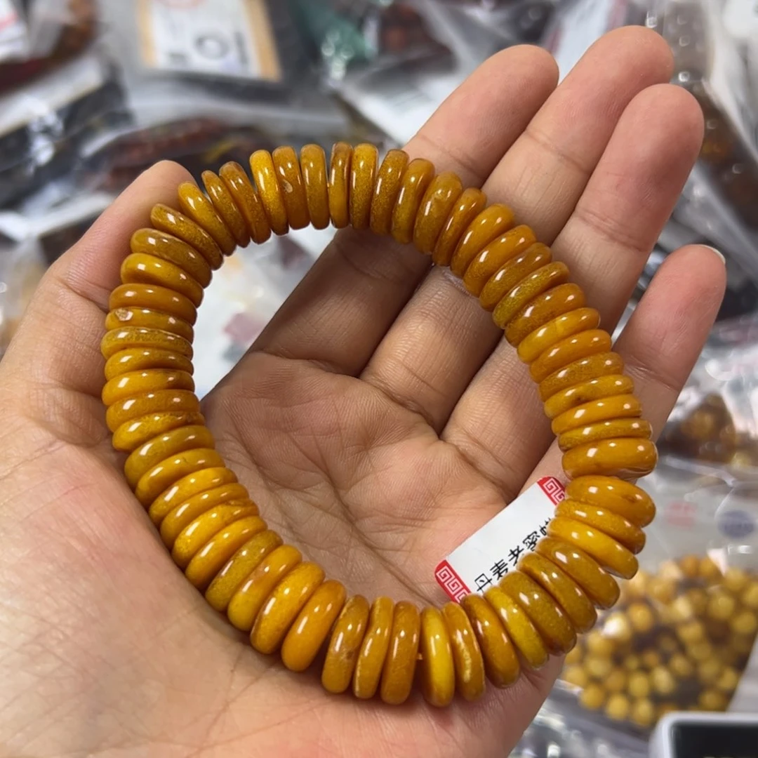 未镶嵌琥珀珠宝奇石740