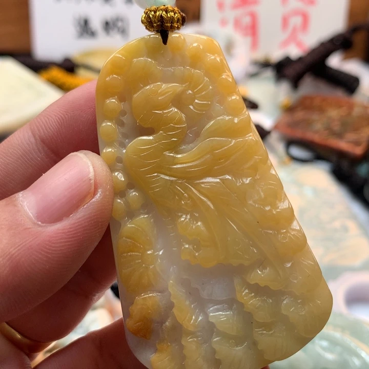 翡翠未镶嵌颈饰保真天然a货翡翠