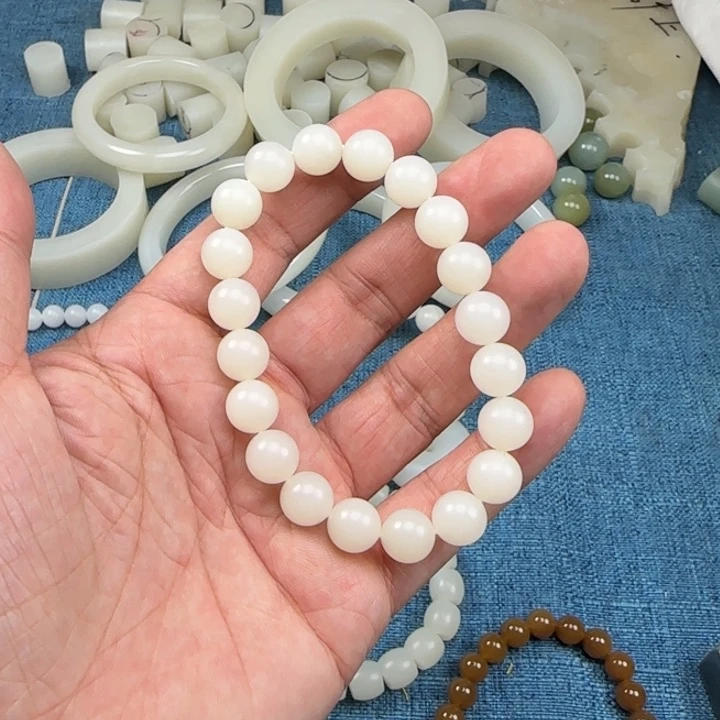 和田玉（糖玉）手链未镶嵌辞*.