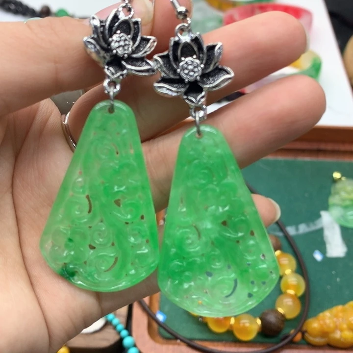 颈饰未镶嵌翡翠吊坠