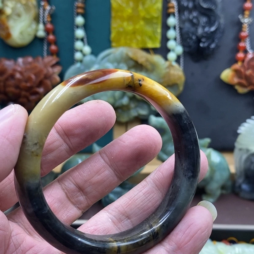 【闪购商品】未镶嵌岫玉手镯56