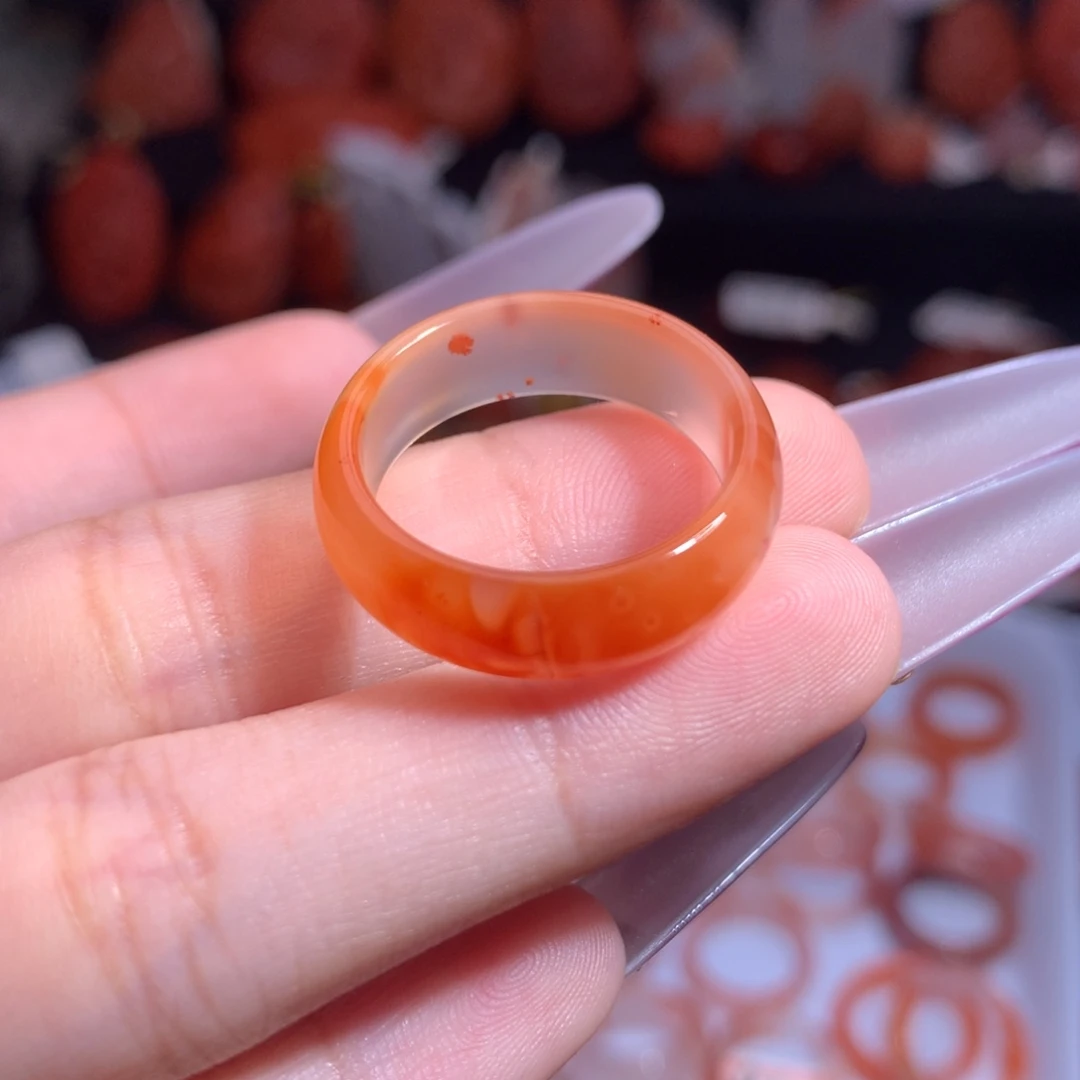 继***找南红玛瑙未镶嵌珠宝半成品戒圈