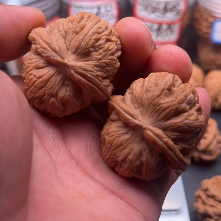 把件文玩核桃元宝44